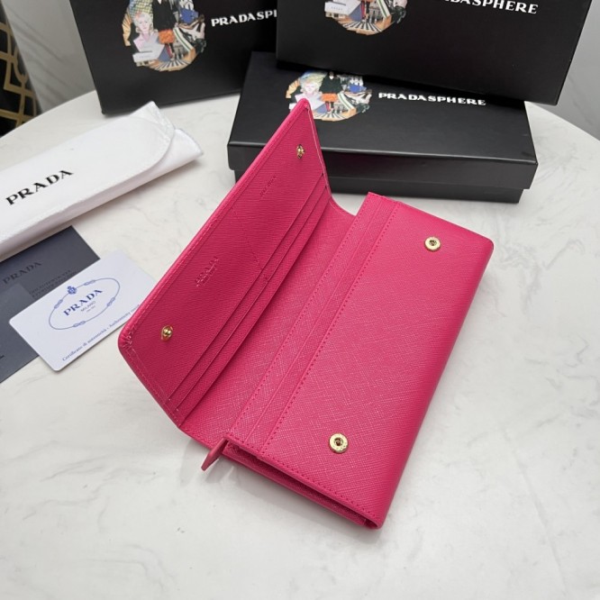 Pradaレザー コンチネンタルウォレット 財布 折財布