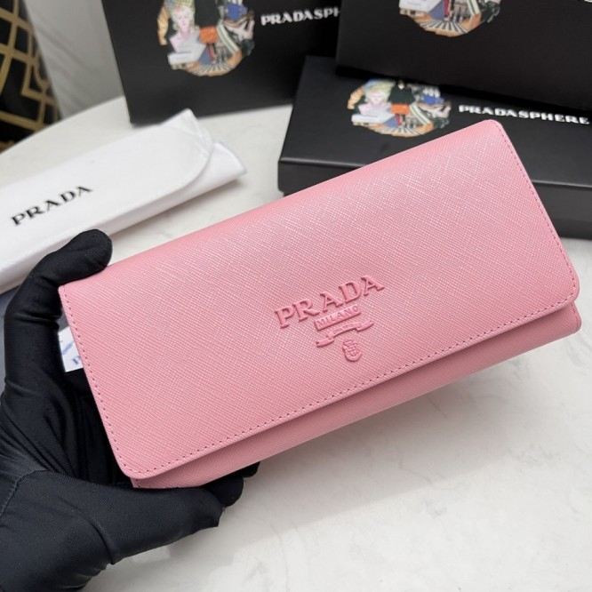 Pradaレザー コンチネンタルウォレット 財布 折財布