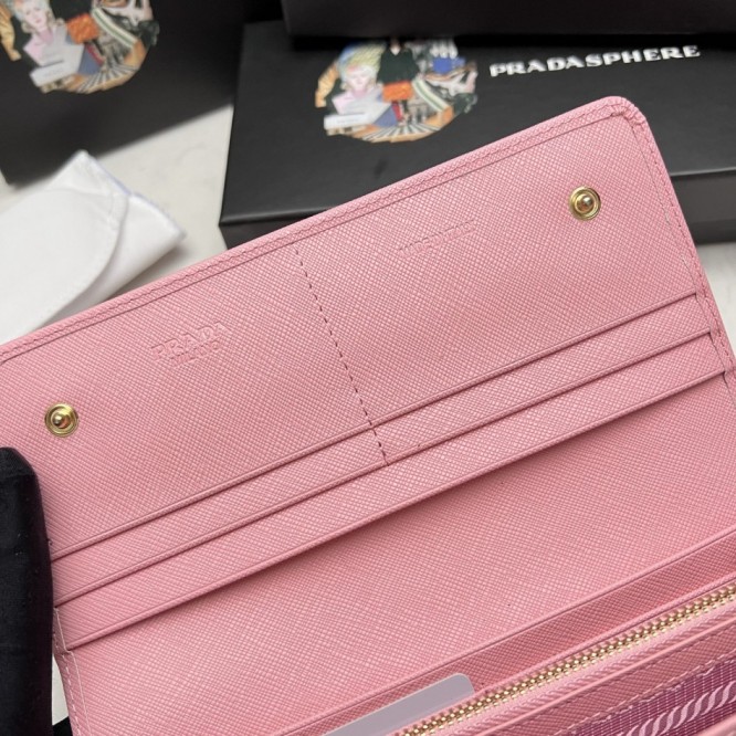 Pradaレザー コンチネンタルウォレット 財布 折財布