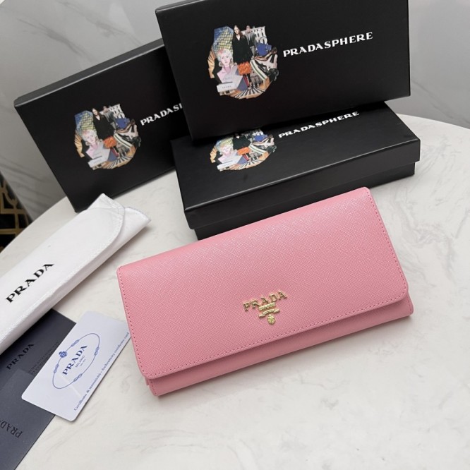 Pradaレザー コンチネンタルウォレット 財布 折財布