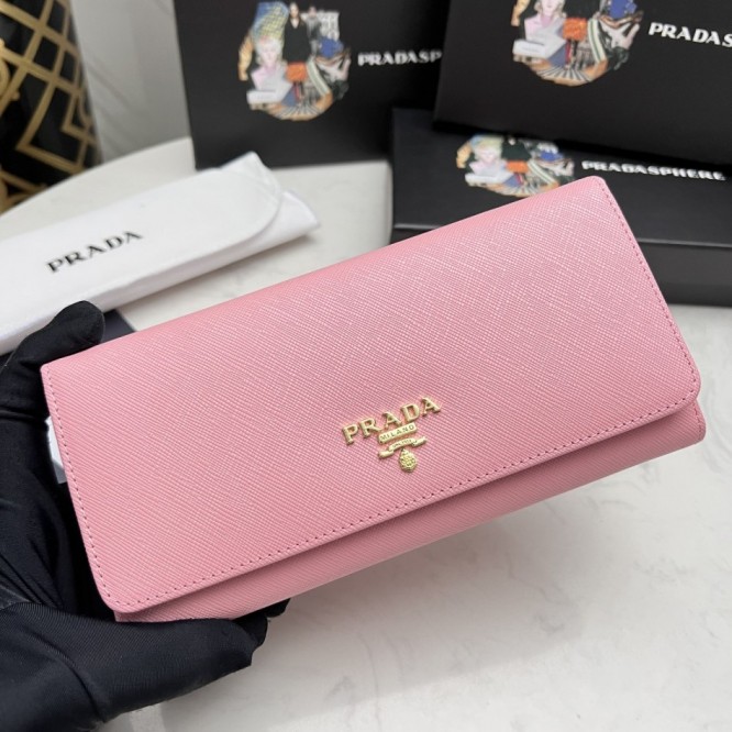 Pradaレザー コンチネンタルウォレット 財布 折財布