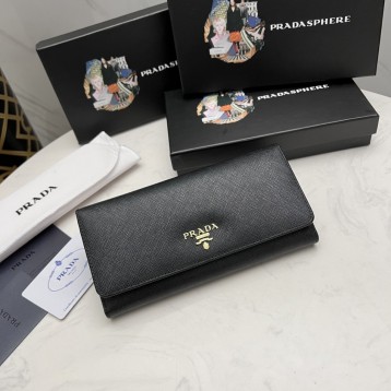 Pradaレザー コンチネンタルウォレット 財布 折財布