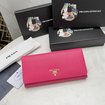 Pradaレザー コンチネンタルウォレット 財布 折財布