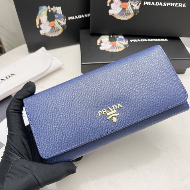 Pradaレザー コンチネンタルウォレット 財布 折財布