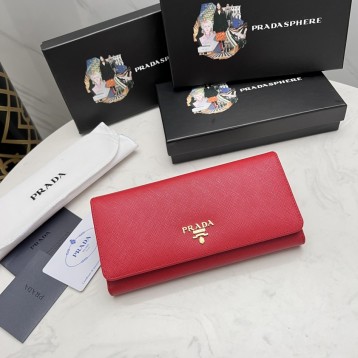 Pradaレザー コンチネンタルウォレット 財布 折財布