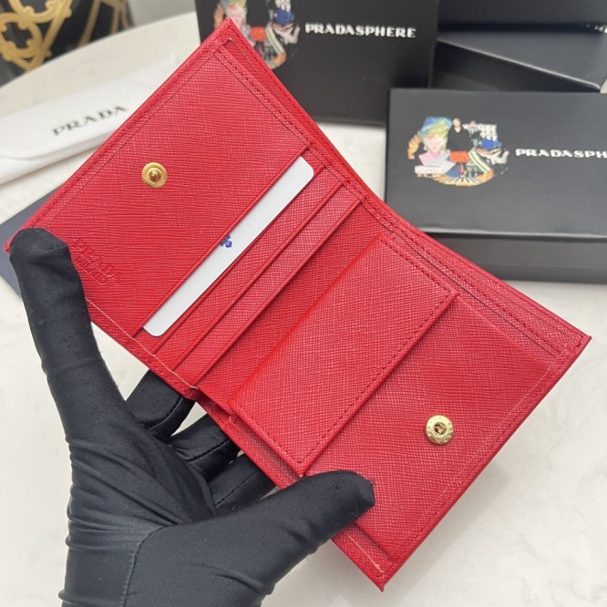 PRADA プラダ サフィアーノ 二つ折り財布