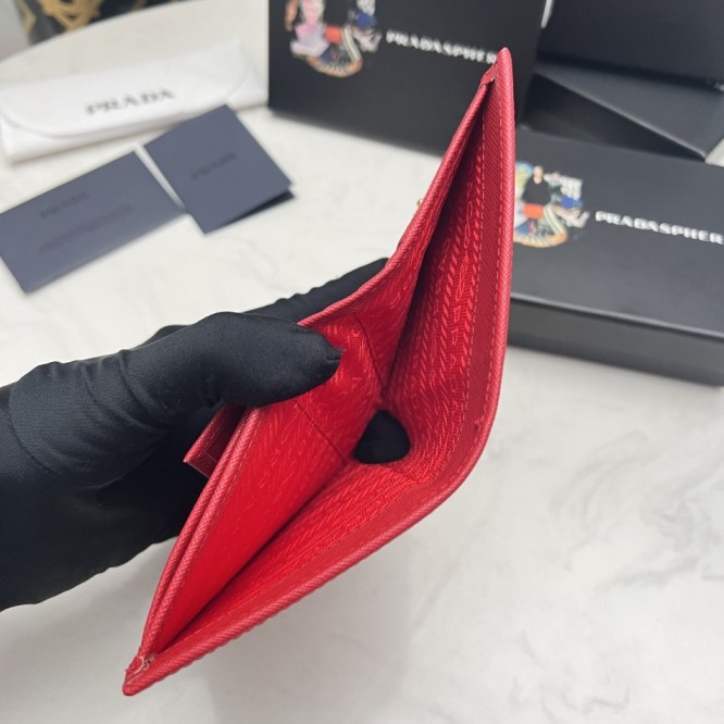 PRADA プラダ サフィアーノ 二つ折り財布