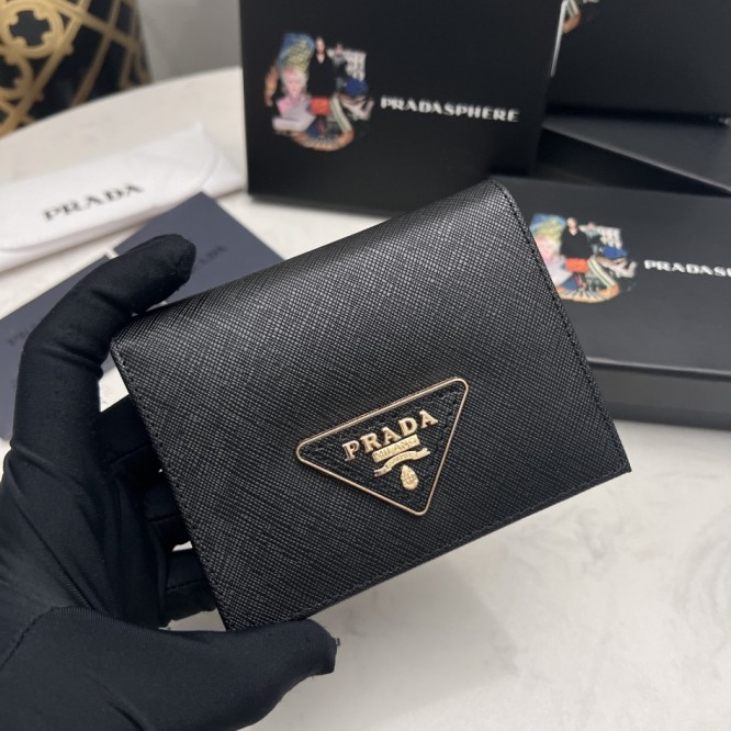 PRADA プラダ サフィアーノ 二つ折り財布
