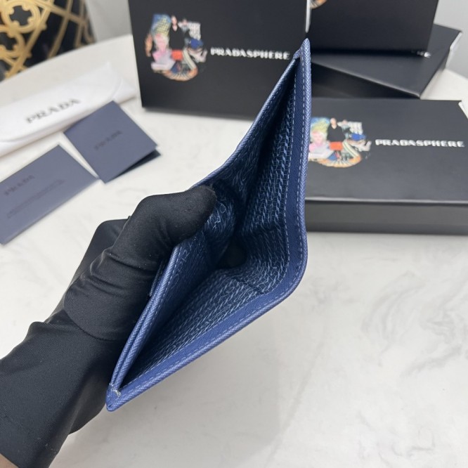 PRADA プラダ サフィアーノ 二つ折り財布