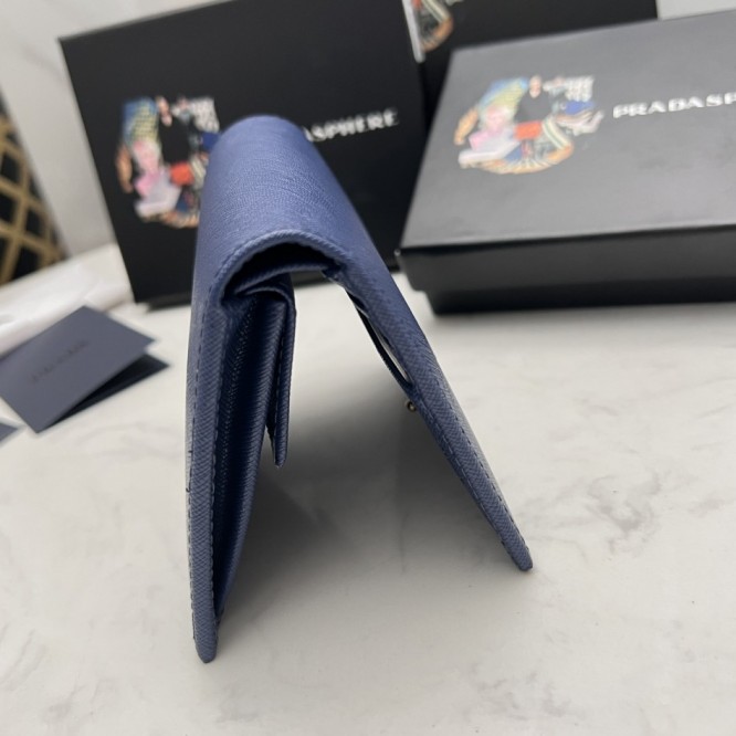 PRADA プラダ サフィアーノ 二つ折り財布