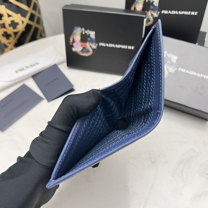 PRADA プラダ サフィアーノ 二つ折り財布
