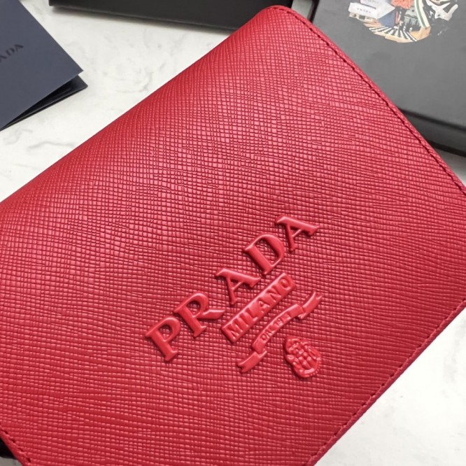PRADA プラダ サフィアーノ 二つ折り財布