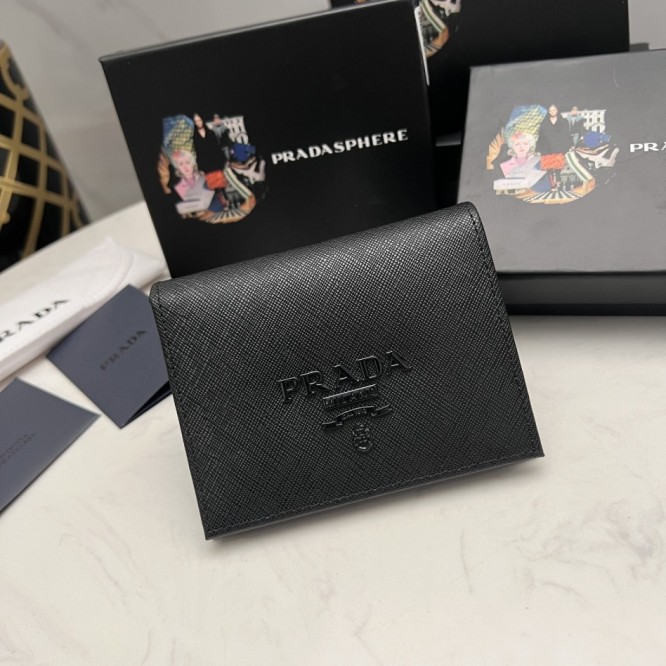 PRADA プラダ サフィアーノ 二つ折り財布