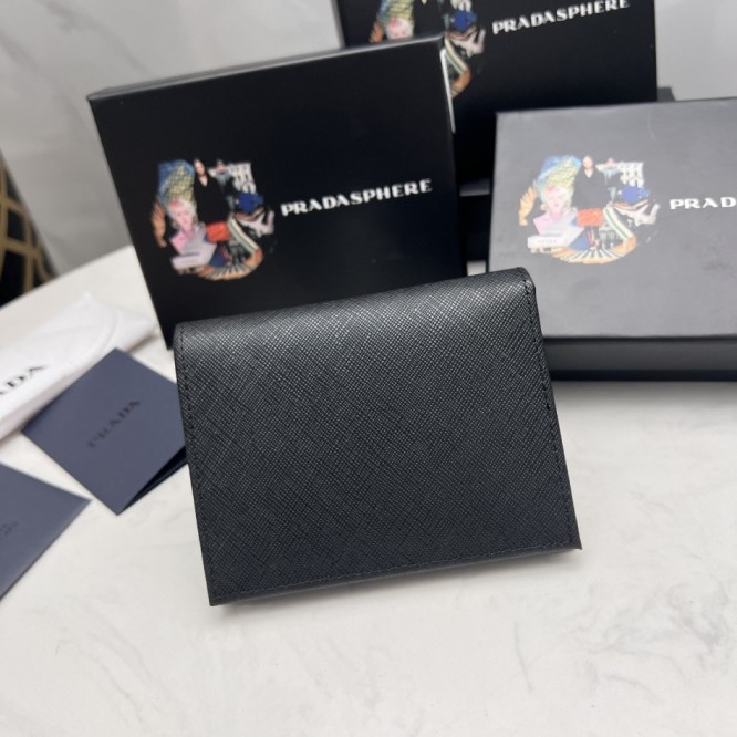 PRADA プラダ サフィアーノ 二つ折り財布