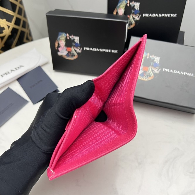 PRADA プラダ サフィアーノ 二つ折り財布