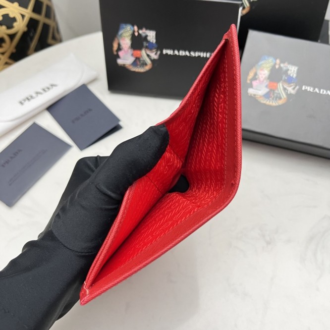 PRADA プラダ サフィアーノ 二つ折り財布