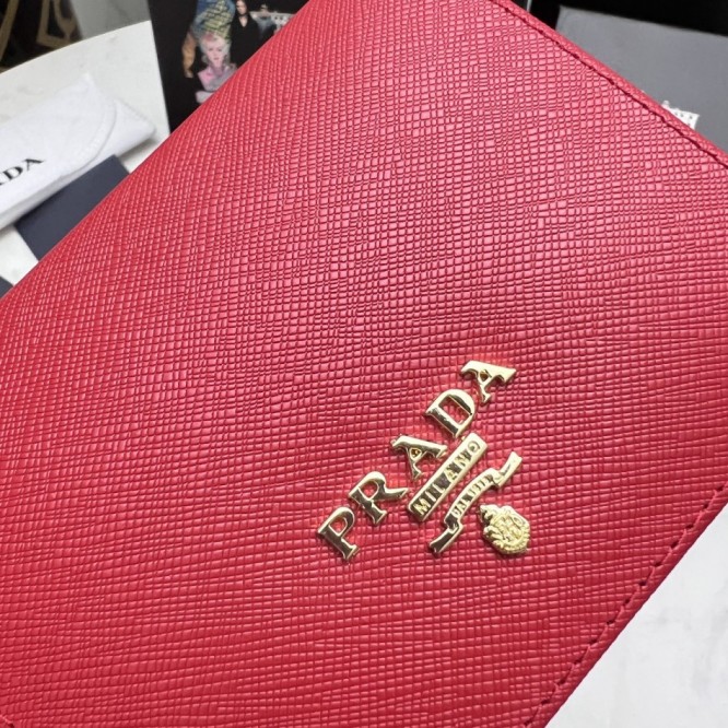 PRADA プラダ サフィアーノ 二つ折り財布