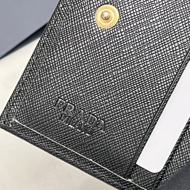 PRADA プラダ サフィアーノ 二つ折り財布