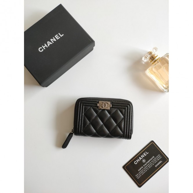 ChaneL・レザー コンチネンタルウォレット 財布 折財布