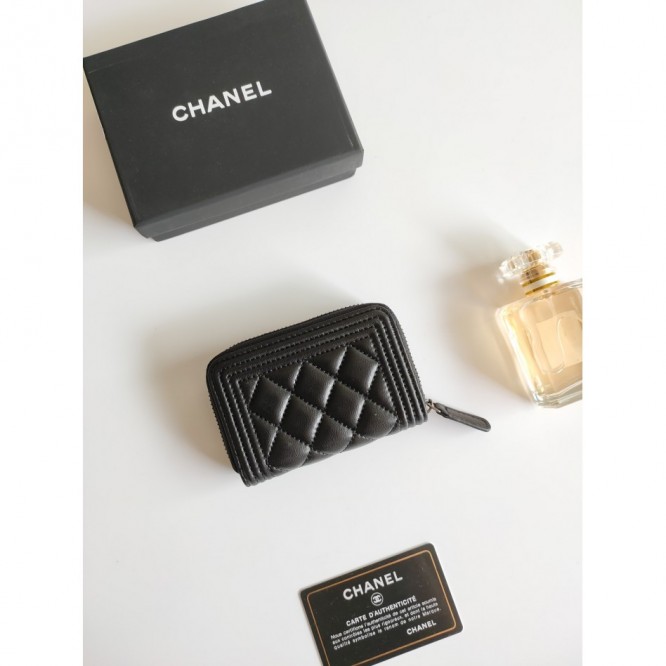 ChaneL・レザー コンチネンタルウォレット 財布 折財布