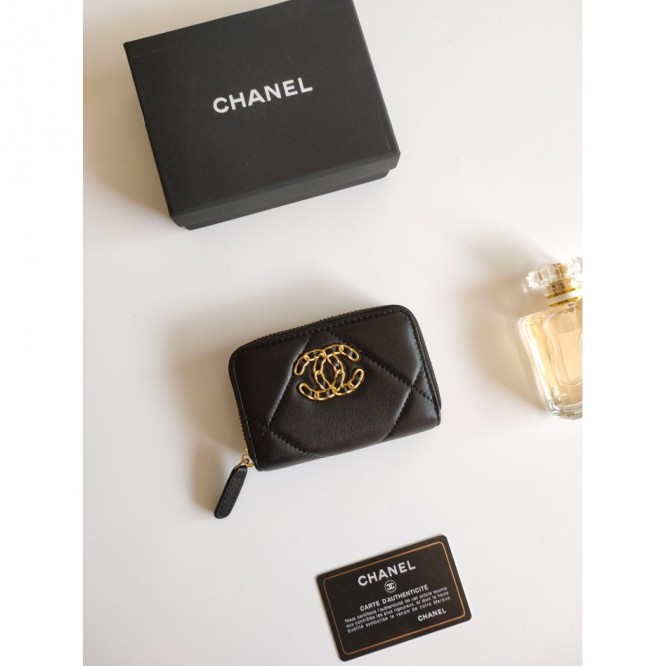 ChaneL・レザー コンチネンタルウォレット 財布 折財布