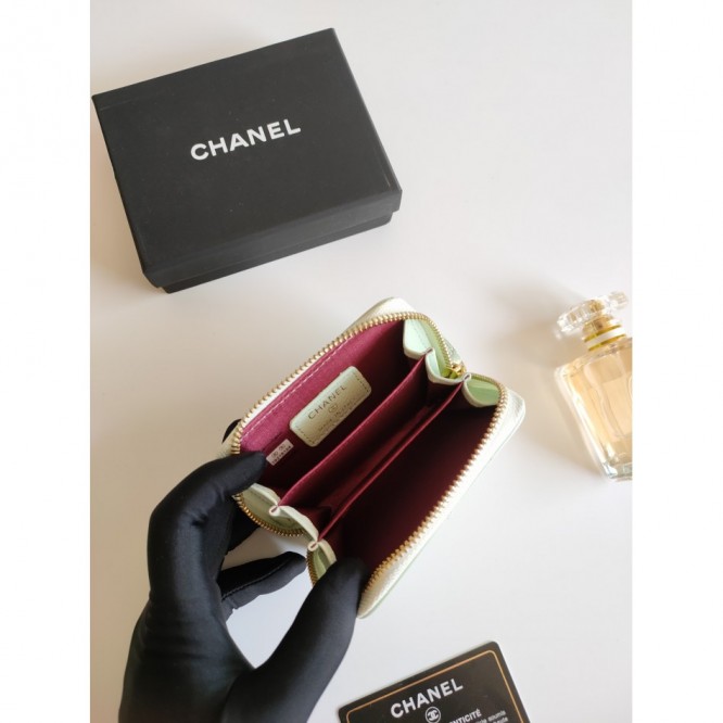 ChaneL・レザー コンチネンタルウォレット 財布 折財布