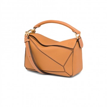 新作★LOEWE★パズルバッグ スモール(ソフト グレイン カーフスキン)322.12KS21 新作★LOEWE★パズルバッグ スモール(ソフト グレイン カーフスキン)322.12KS21