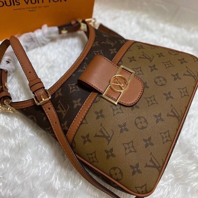 【直営店買付】LOUIS VUITTON 2020秋 ホーボー・ドーフィーヌ PM M45194