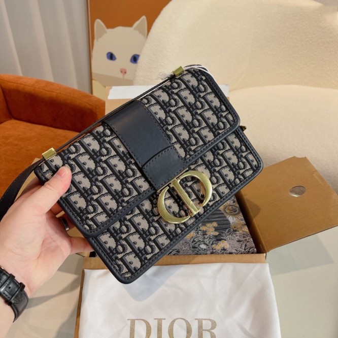 DIOR 30 MONTAIGNE バッグ