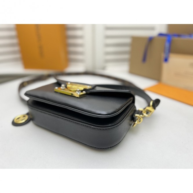 ★Louis Vuitton★SWING ショルダーバッグM20393