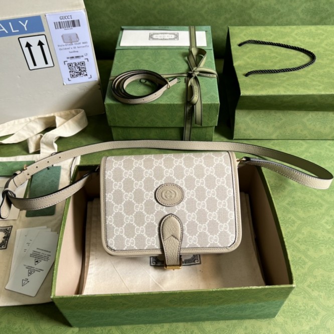 GUCCIインターロッキングG ミニ ショルダーバッグ