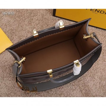 FENDI フェンディ 2021年最新なクラシックな トートバッグ FENDI フェンディ 2021年最新なクラシックな トートバッグ