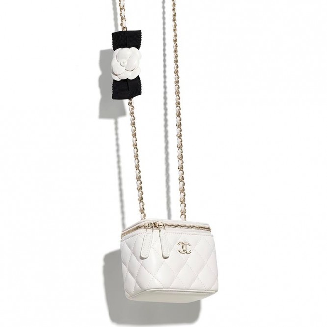【定番♡人気の☆シャネル】CHANEL シャネル ホワイト スモール ヴァニティー ケース チェーン付スモールヴァニティー カメリア 白 AP2158 B05471 10601