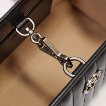 Gucci〔GGマーモント〕スモール トートバッグ681483 Gucci〔GGマーモント〕スモール トートバッグ681483