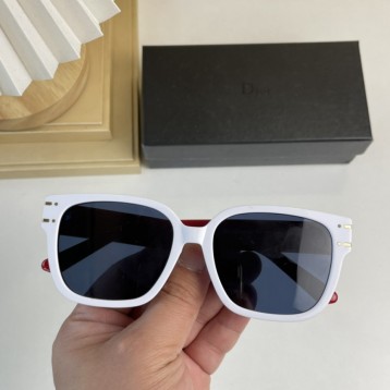 【DIOR】DIORSIGNATURE サングラス スクエア 【DIOR】DIORSIGNATURE サングラス スクエア
