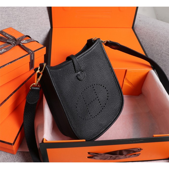 ★新入荷★HERMES エルメス Evelyne MINI エヴリン ミニ ショルダーバッグ 斜めかけ H069426CCAV