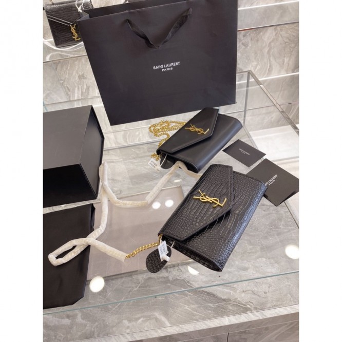 YSL・レザー コンチネンタルウォレット 財布 折財布