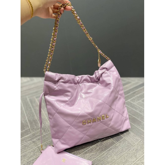 VERY雑誌掲載！通勤からお出かけまで【CHANEL】シャネル 22 ハンドバッグ