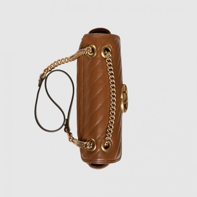 【芸能人愛用☆】GUCCI グッチ 〔GGマーモント〕キルティング スモール ショルダーバッグ ‎‎443497 0OLFT 2535