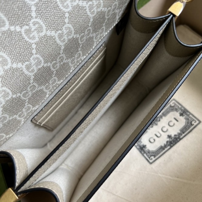 GUCCIインターロッキングG ミニ ショルダーバッグ