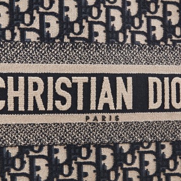 【世界中で大人気♪】Dior 2020SS DIOR BOOK TOTE Dior Oblique スモール M1296ZRIW_M928 【世界中で大人気♪】Dior 2020SS DIOR BOOK TOTE Dior Oblique スモール M1296ZRIW_M928