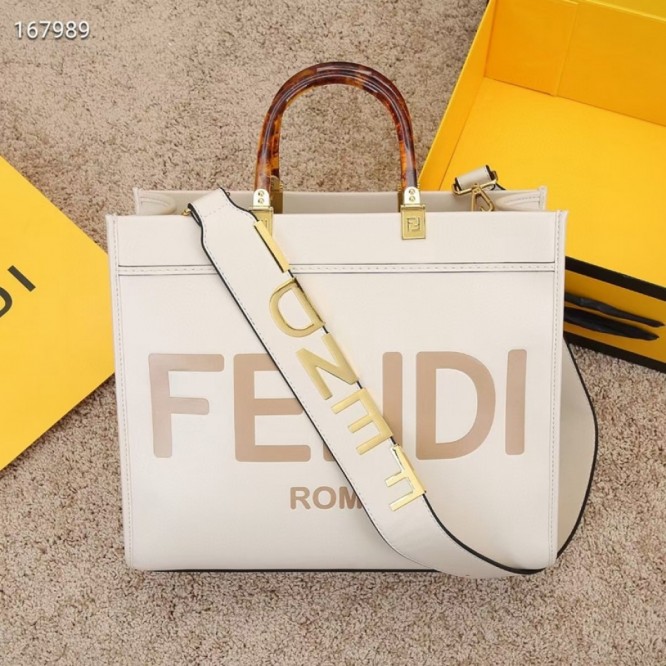 FENDI フェンディ 2021年最新なクラシックな トートバッグ