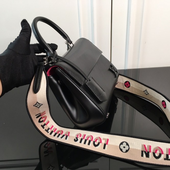 　LOUIS VUITTON クリュニー MINI ノワール M58925