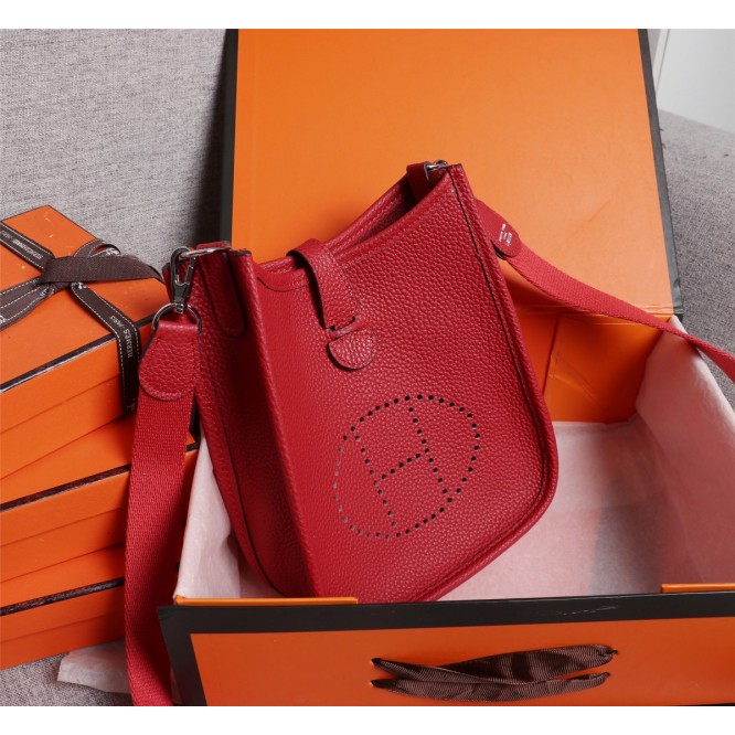 ★新入荷★HERMES エルメス Evelyne MINI エヴリン ミニ ショルダーバッグ 斜めかけ H077640CKAD