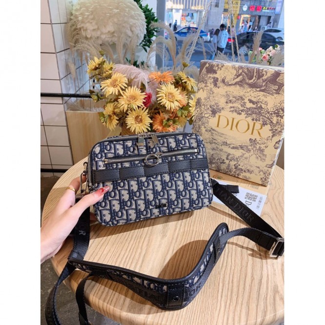 【DIOR】ディオール SAFARI メッセンジャーバッグ