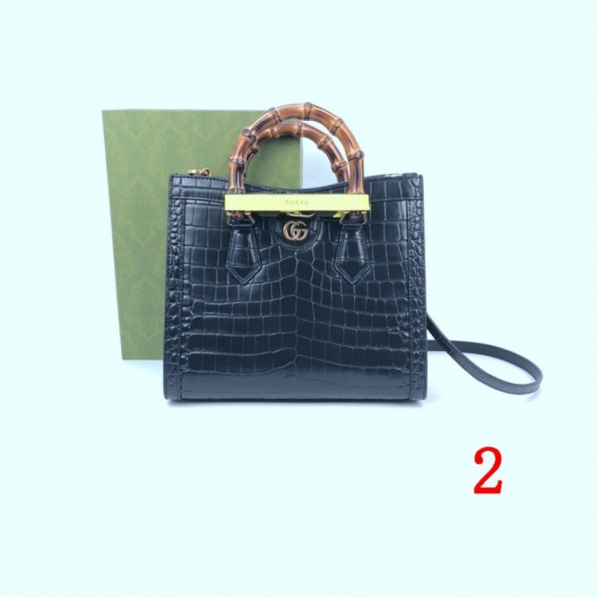 Gucci〔グッチ ダイアナ〕スモール トートバッグ660195