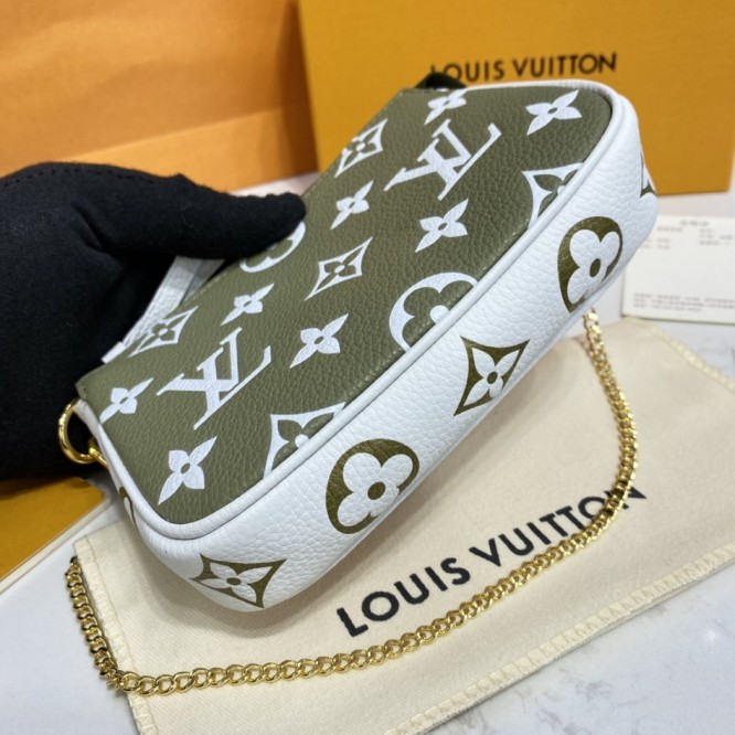 LouisVuitton×ミニ・ポシェット ポーチM81284