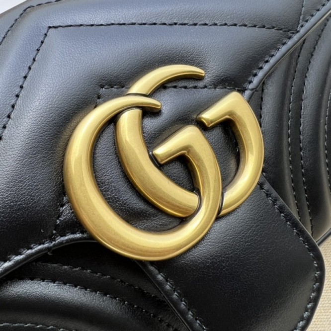 Gucci〔GGマーモント〕 キルティング ミニバッグ446744