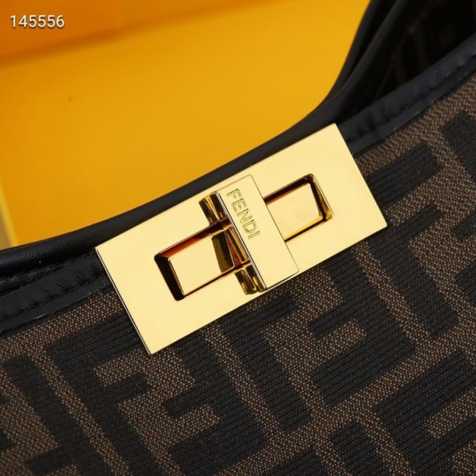 FENDI フェンディ 2021年最新なクラシックな トートバッグ