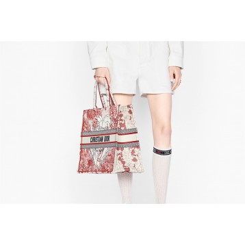 【世界中で大人気♪】Dior 2021 DIORAMOUR BOOK TOTE アムール ブックトート バッグ ハート 地図 ロゴ 新作 女 CHRISTIAN DIOR M1286ZRHT_M927 【世界中で大人気♪】Dior 2021 DIORAMOUR BOOK TOTE アムール ブックトート バッグ ハート 地図 ロゴ 新作 女 CHRISTIAN DIOR M1286ZRHT_M927
